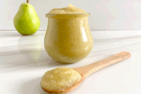 پوره گلابی و تهیه آن به عنوان پوره ساده برای نوزاد