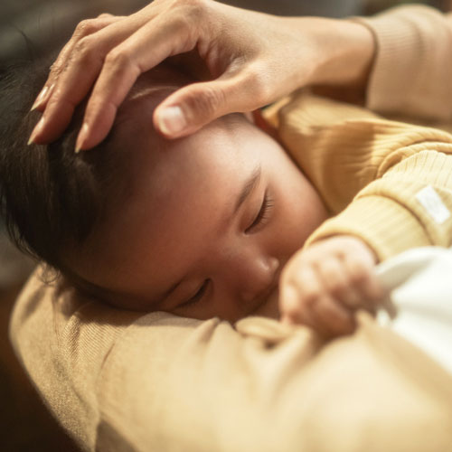 تفاوت شیر مادر و شیر خشک